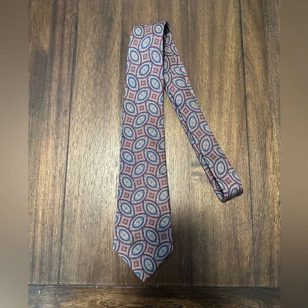 Oscar de la Renta couture collection paisley like print tie